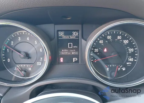 2013 Jeep Grand Cherokee Laredo z USA, uszkodzony, nr VIN 1C4RJFAGXDC558137